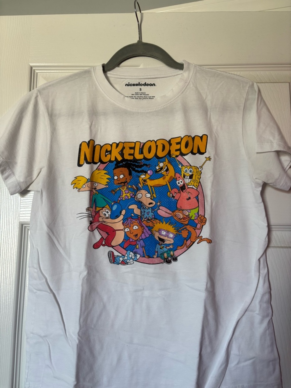 Nickelodeon White Tee with Yellow Logo and Multicolor Cartoon Cast